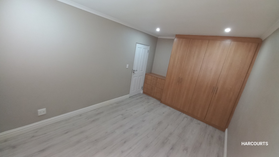 To Let 3 Bedroom Property for Rent in Zeekoevlei Western Cape